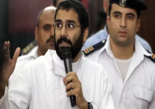 القضاء المصري يحكم بسجن الناشط علاء عبدالفتاح خمس سنوات