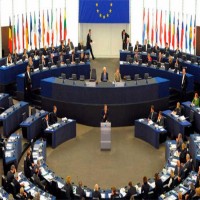 البرلمان الأوروبي يدعو لحظر أسلحة على السعودية والإمارات