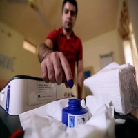 دعوات إعادة انتخابات العراق تتصاعد بعد احتراق صناديق اقتراع