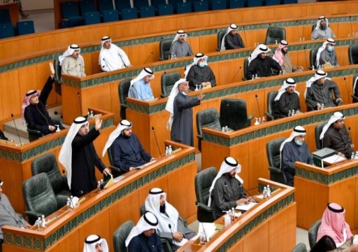 الكويت.. اتفاق على إنهاء الأزمة بين رئيس الحكومة والبرلمان