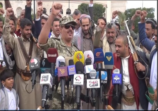 انشقاق قائد عسكري رفيع موالٍ للإمارات في الحديدة وانضمامه للحوثيين