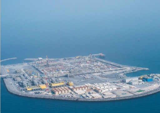 "أدنوك" و"طاقة" تعلنان عن مشروع استراتيجي لإمداد عمليات "أدنوك البحرية" بالكهرباء