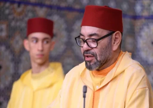 العاهل المغربي يدعو الجزائر إلى إعادة العلاقات المقطوعة بين البلدين