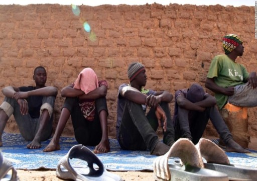 إحباط تهريب 20 فتاة إثيوبية إلى الإمارات وليبيا