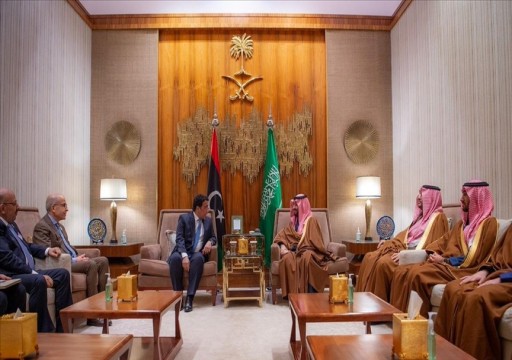 ولي العهد السعودي يبحث مع المنفي الأوضاع السياسية في ليبيا