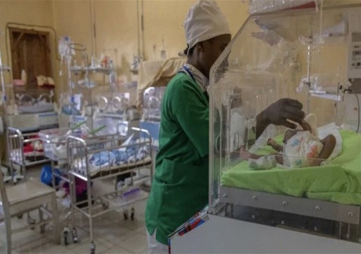 وفاة 11 رضيعاً في حريق بمستشفى غرب السنغال