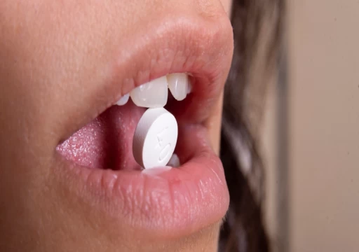 يُعزز قوة الأسنان ويحافظ على اللثة.. تعرف على فوائد فيتامين D التي تُسهم في نظافة الفم