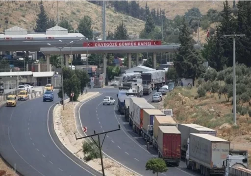 تركيا: نعمل على فتح معبرين حدوديين لإيصال المساعدات للشمال السوري