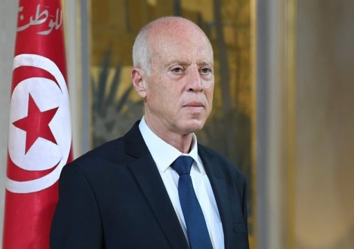 الرئيس التونسي يعين وزير الداخلية رئيساً للوزراء