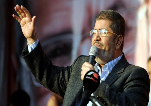 نجل مرسي يتهم السيسي ومسؤولين في نظامه بقتل والده