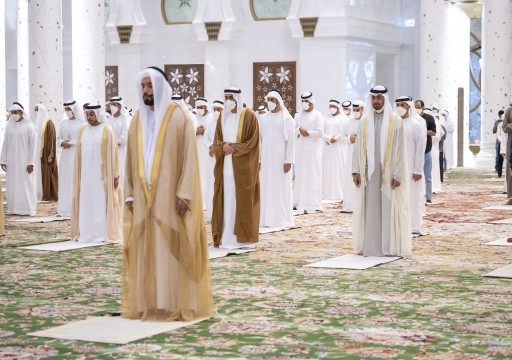 بالصور.. حكام الإمارات يؤدون صلاة عيد الأضحى ويستقبلون المهنئين