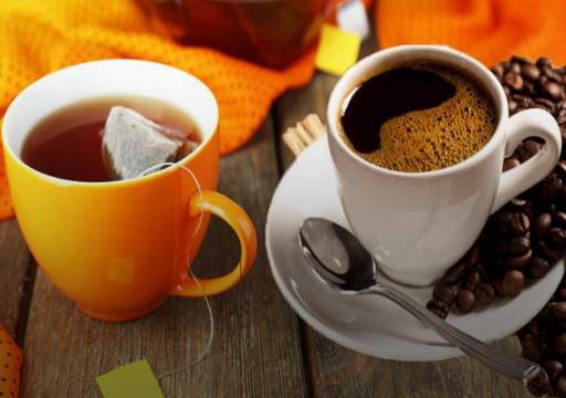في الصباح والمساء.. أيهما أفضل كوب الشاي أم فنجان القهوة؟