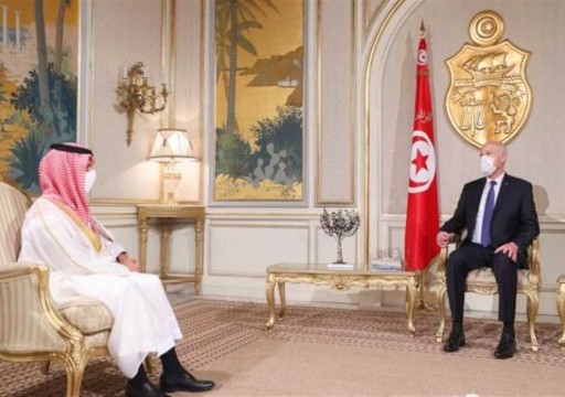وزير الخارجية السعودي من تونس: ما يجري "أمر سيادي" ونحترم قرارات "سعيّد"