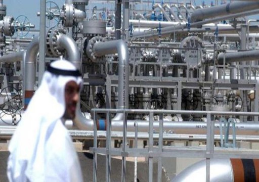 الكويت توقف تعيين العمالة الوافدة بقطاع النفط