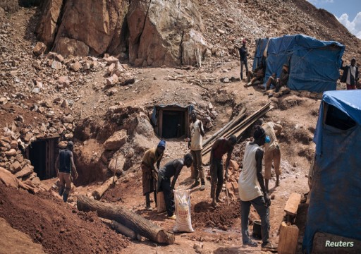 تقرير لمنظمة سويسرية يكشف "تهريب أطنان من الذهب الأفريقي" إلى دبي