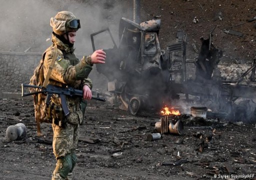 أوكرانيا تصد صواريخ في غارة ليلية وموسكو تسقط مسيرتين على الحدود