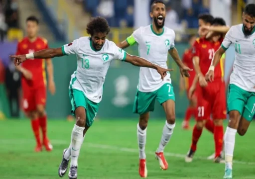 السعودية تفوز على عُمان وتواصل طريقها نحو مونديال قطر