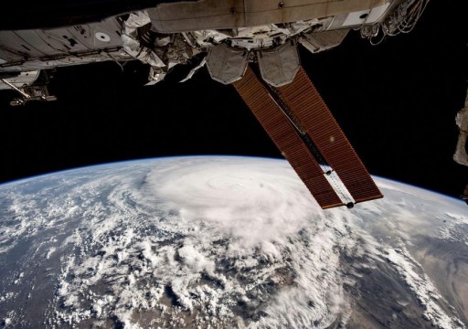 رائد الفضاء النيادي يلتقط صوراً مذهلة لإعصار "بيبرجوي" والأرصاد يكشف مساره وقوته