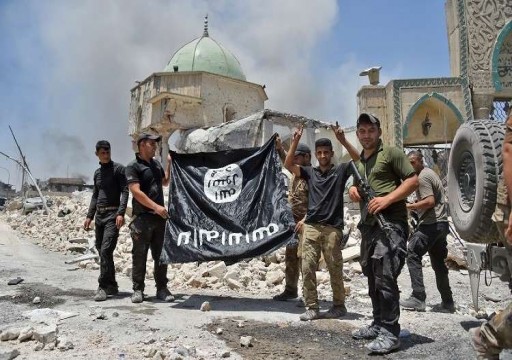 المرصد: عشرات القتلى في هجمات لداعش على الجيش السوري وحلفائه