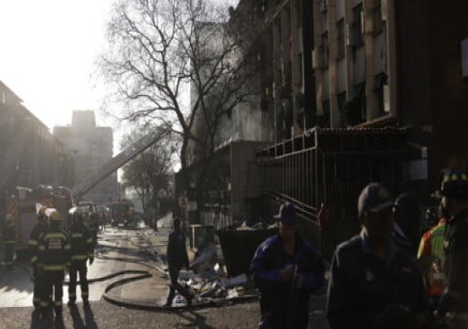63 قتيلا على الأقل في حريق هائل بجنوب أفريقيا