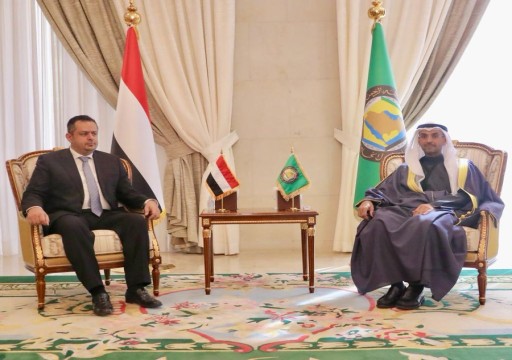 الحكومة اليمنية تأمل في دعم مالي عاجل من دول الخليج