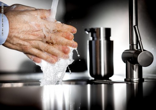 لماذا يعد غسل الأيدي أمراً صعباً على الملايين في أنحاء العالم؟