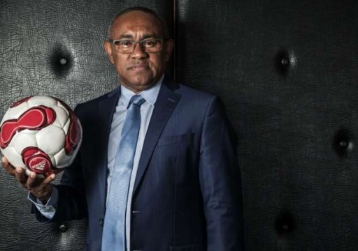 فرنسا توقف رئيس الاتحاد الأفريقي لكرة القدم بعد اتهامات كثيرة له بالفساد