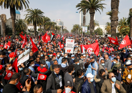 تونس.. مظاهرتان لحزبي النهضة والعمال على خلفية أزمة التعديل الوزاري