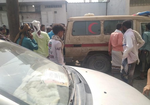 عشرات القتلى والجرحى في هجوم استهدف قاعدة عسكرية جنوب اليمن