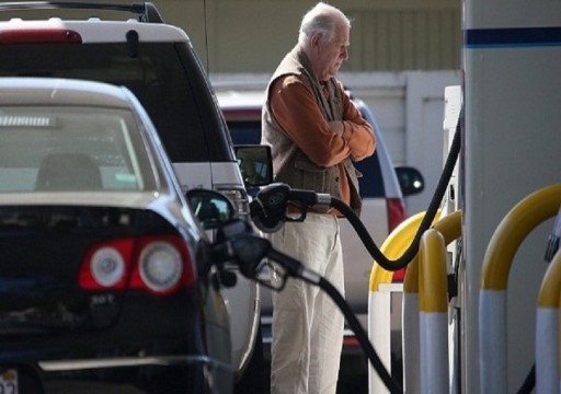 متوسط سعر جالون البنزين في أميركا يتجاوز أربعة دولارات للمرة الأولى منذ 2008