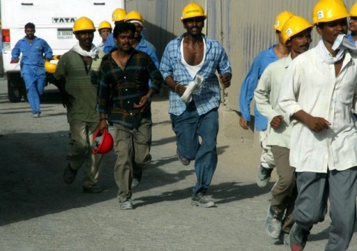 الغارديان: العمالة الوافدة التي تخلت عنها دبي تتضور جوعا