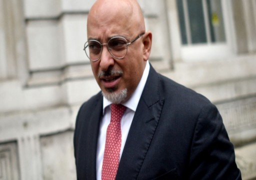 بريطانيا تعين وزيراً من أصول عربية مسؤولاً عن توزيع لقاح كورونا