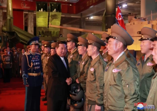 زعيم كوريا الشمالية يدعو إلى تعزيز قدرات بلاده العسكرية لمواجهة "القوى المعادية"