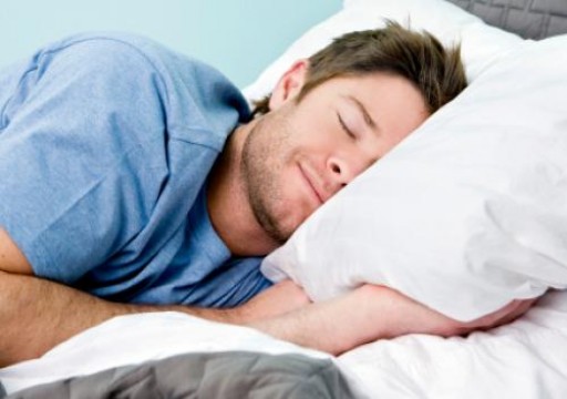دراسة: تعديل عاداتك بالنوم مبكرا يقلل من تعرضك للأمراض