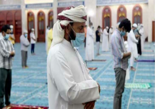 سلطنة عمان تقرر منع "تراويح رمضان" بالمساجد وحظر دخول البلاد