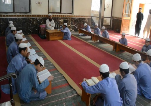 حكومة باكستان تعتزم وضع اليد على عشرات آلاف المدارس الدينية