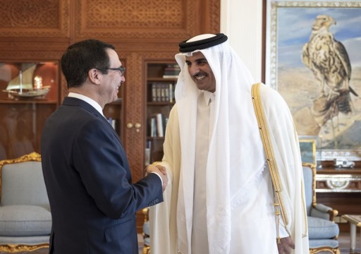 قادماً من أبوظبي.. أمير قطر يستقبل وزير الخزانة الأمريكي