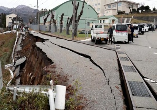 زلازل قوية تضرب وسط اليابان والسلطات تحذر من حدوث تسونامي كبير
