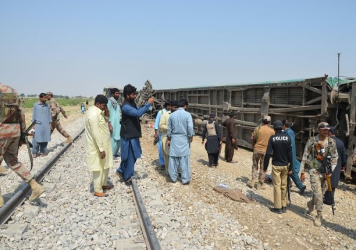 مسلحون يقتلون 14 شخصًا جنوب غربي باكستان