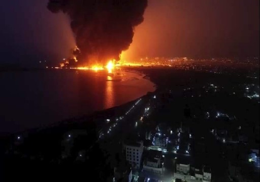 ليبرمان يدعو إلى تدمير ميناء الحديدة اليمني “بشكل كامل”