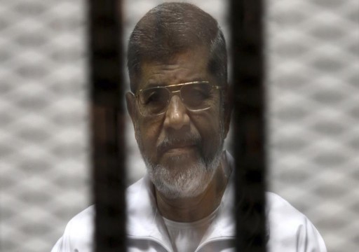 الإندبندنت: الرئيس مرسي ترك ملقى على الأرض لأكثر من 20 دقيقة