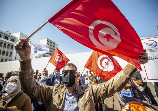 "حركة النهضة" تحمّل السلطة التونسية مسؤولية الغلاء وفقدان السلع