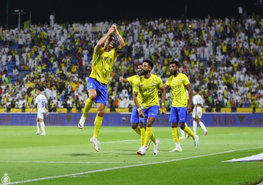 النصر يكتسح الفتح بخماسية في ليلة تألق رونالدو بالدوري السعودي