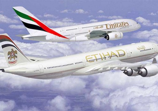 طيران الإمارات و"الاتحاد" تعتمدان تطبيقا هاتفيا بمثابة جواز سفر صحي
