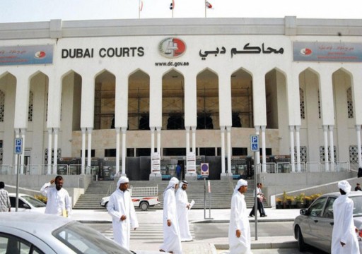 دبي.. حكم قضائي بسجن وترحيل وافدين انتحلا صفة أمنية للسرقة