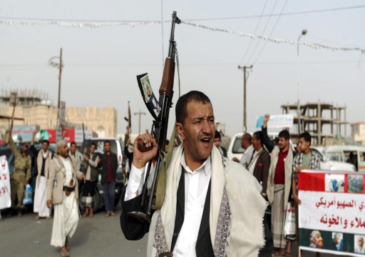 وزير يمني بارز يتهم الإمارات والحوثيين بوجود مصالح متقاطعة بينهما