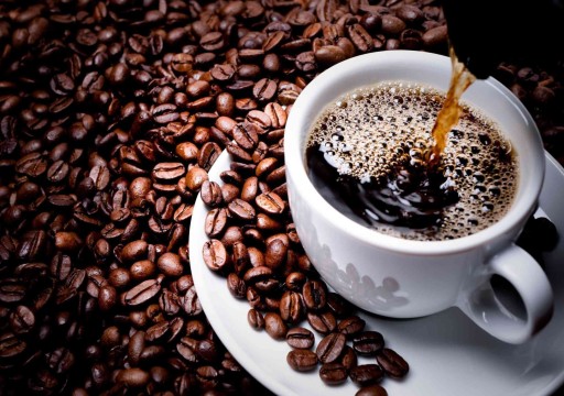 دراسة: شرب القهوة قبل التسوق قد يساهم في زيادة معدل الإنفاق