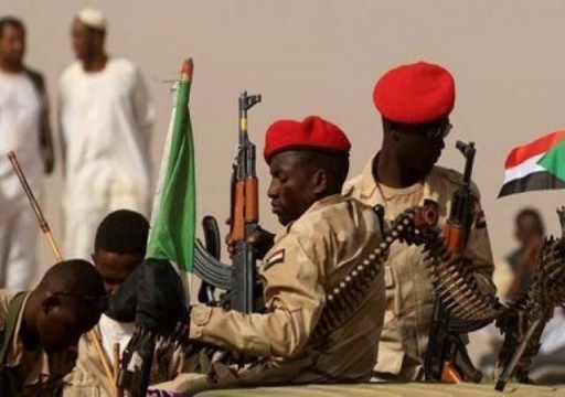 السودان.. الجيش يبدأ في اتخاذ إجراءات قانونية ضد "إهانات" النشطاء