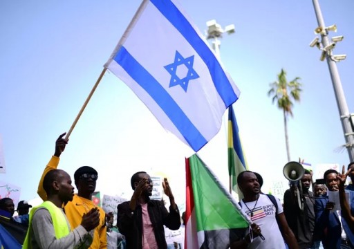 "التايمز": السودان قد ينضم للإمارات بالتطبيع مع إسرائيل