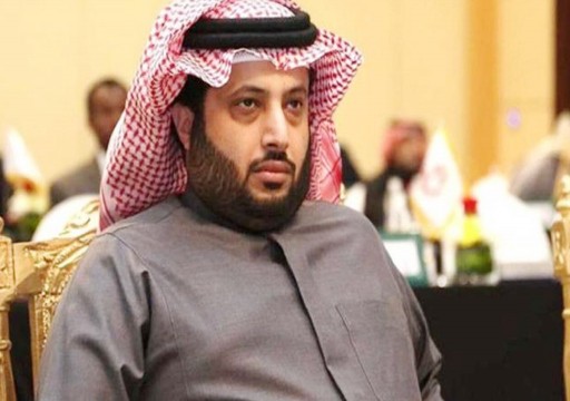 آل الشيخ يعلن استقالته من رئاسة الاتحاد العربي